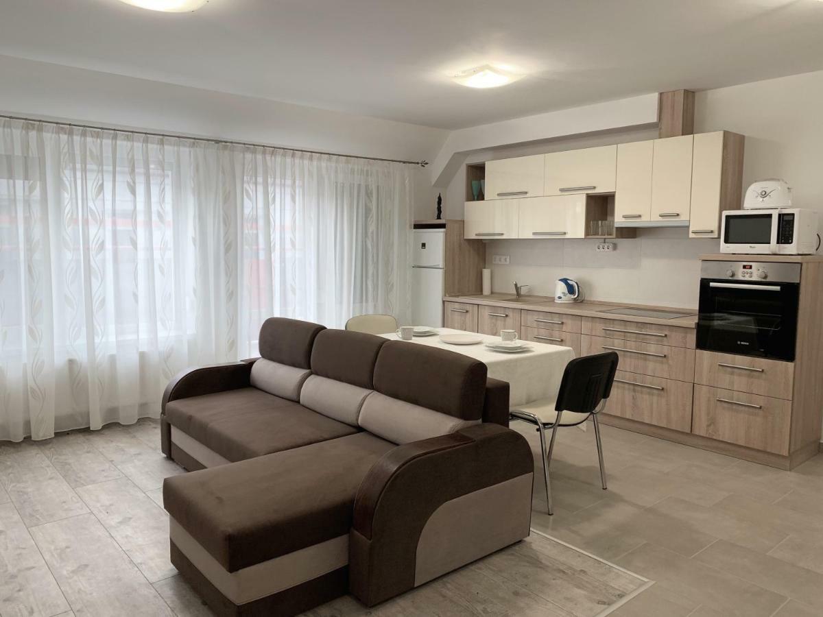 Exclusive Home - C. Apartman Pécs Buitenkant foto