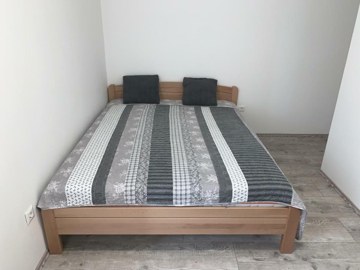 Exclusive Home - C. Apartman Pécs Buitenkant foto